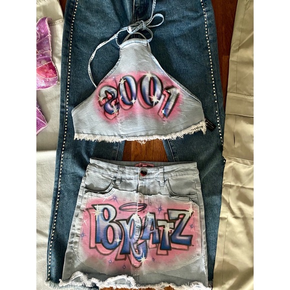 Dolls Kill/Daisy Street Full Bratz Clothing Bundle - Picture 11 of 11